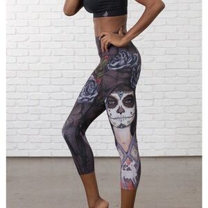 WERKSHOP Dark Sugar - Triathlon Capri Leggings Size Large
